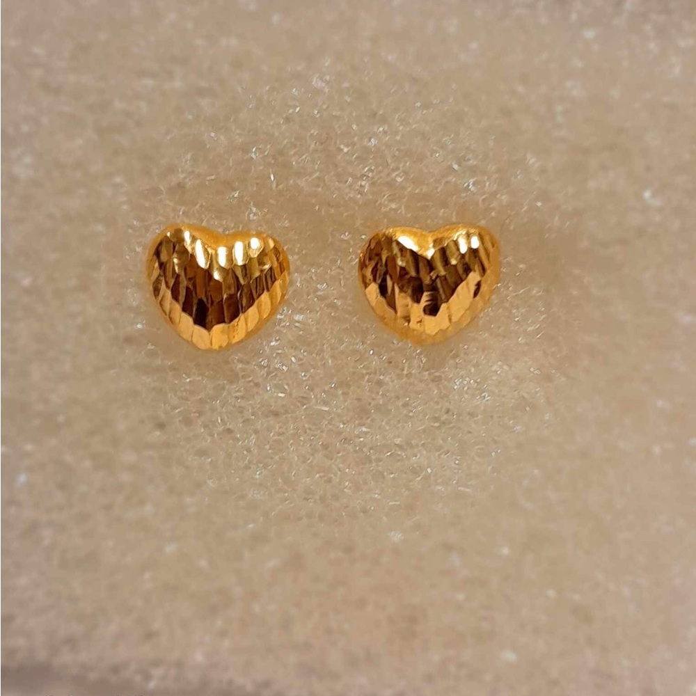 🔥18k Yellow Gold Heart Earrings in Diamond accent /Authentic/ Pure Gold